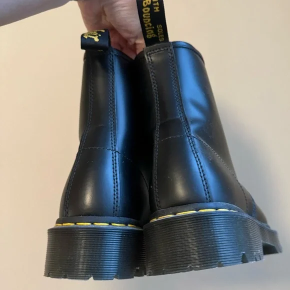 Dr. Martens Women’s 9/Men’s 8 1460 Bex Squared Toe Polished Smooth Boot in Black - Picture 8 of 8